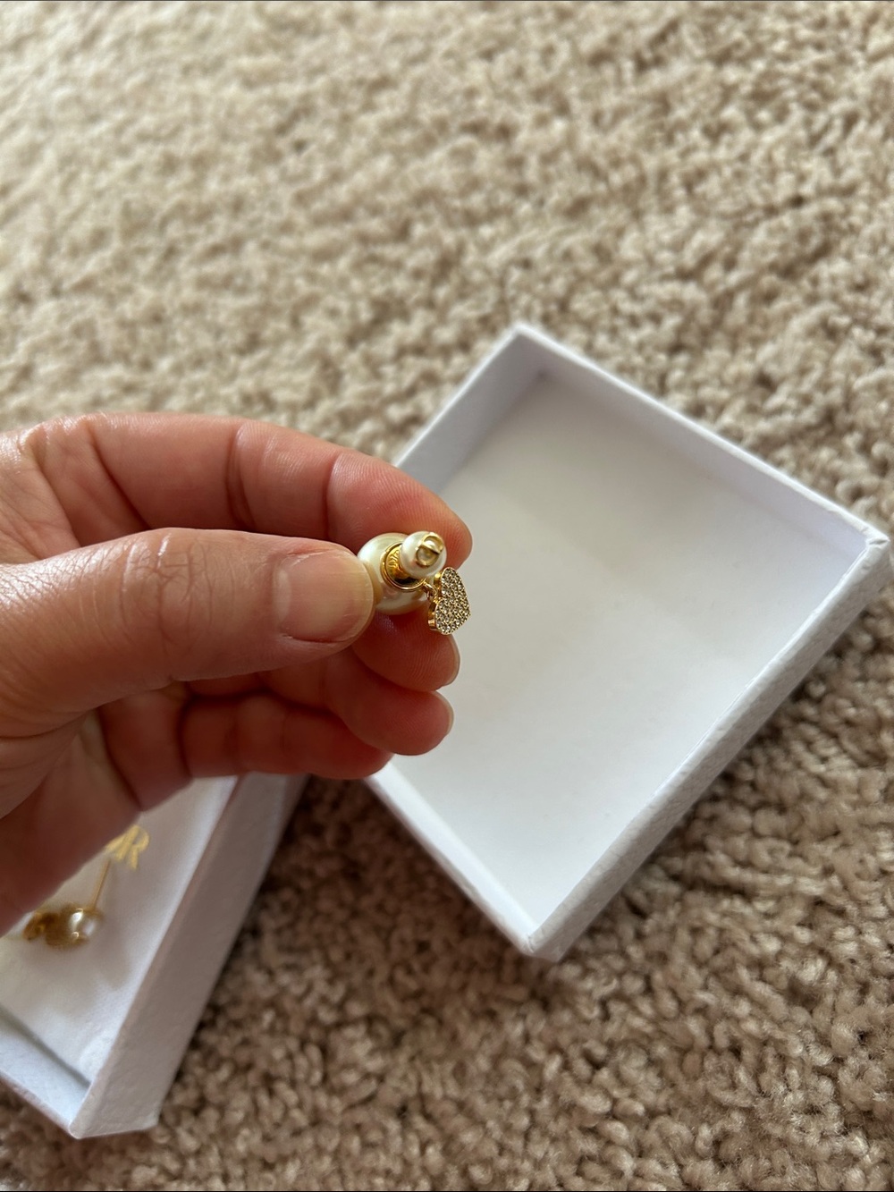 Authentic) Dior Tribales earrings - Picture 7 of 17